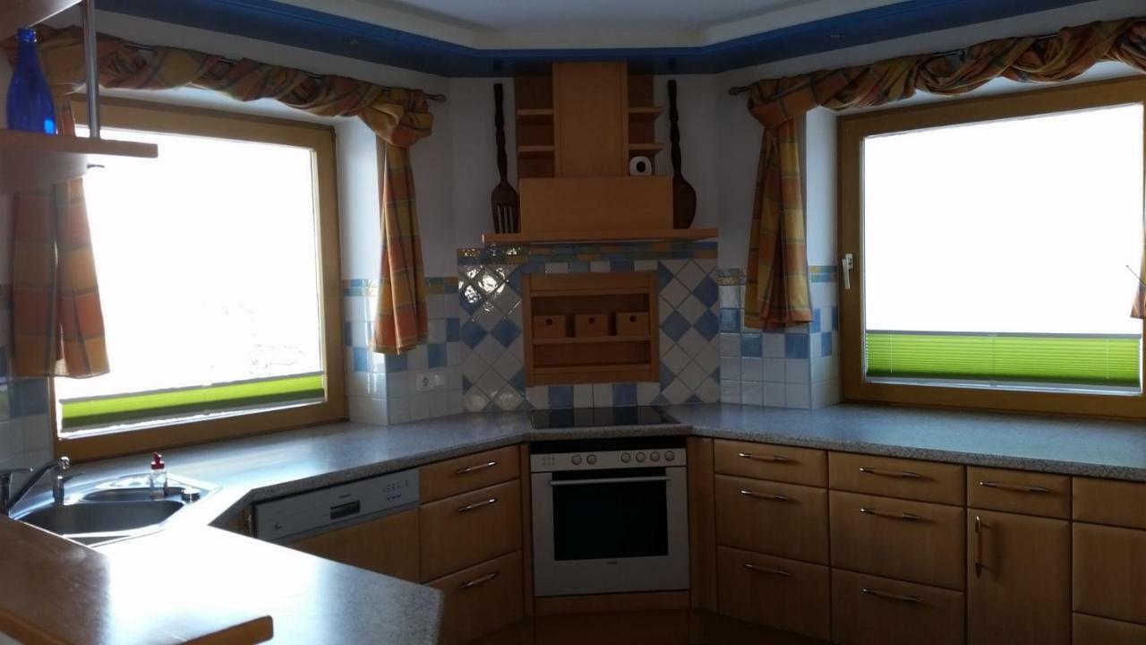 Ferienhaus Karin フッシュ・アン・デア・グロースグロックナーシュトラーセ エクステリア 写真